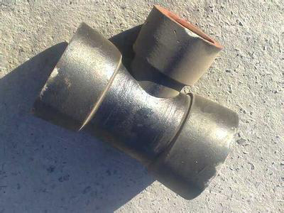 老房子阿克塞铸铁管下水漏水怎么处理