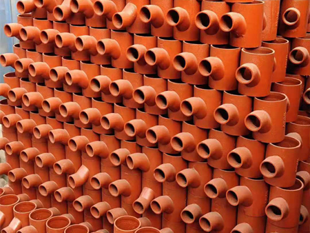 阿克塞寒露时节，金利建材助您构建坚固排水系统